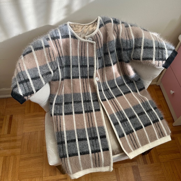 Fuzzy Mid-Sleeve Sweater (free size) - Picture 3 of 3